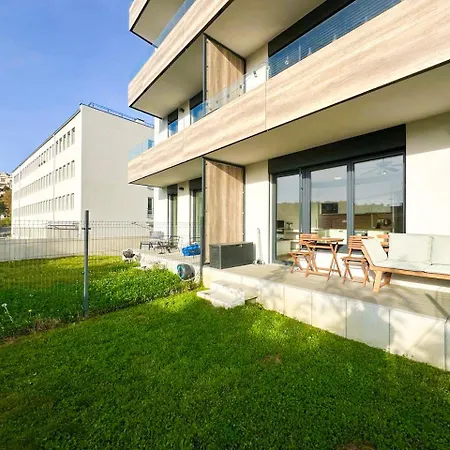 Vila Vinice Prague Exterior photo